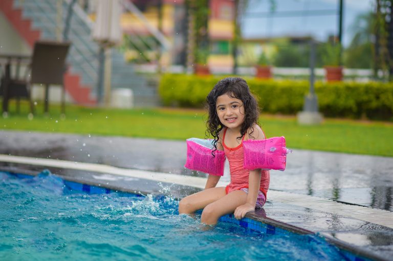 Des vacances dans les campings familiaux avec piscine dans l’Aude